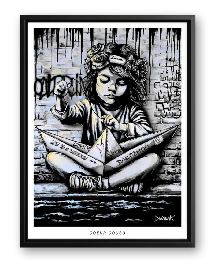 affiche issue d'une peinture aux influences street art représentant une petite fille cousant un coeur sur un bateau en papier