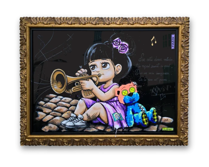 peinture originale représentant une fillette jouant de la trompette, assise sur des pavés aux côtés de son ours en tissu, dans une scène poétique